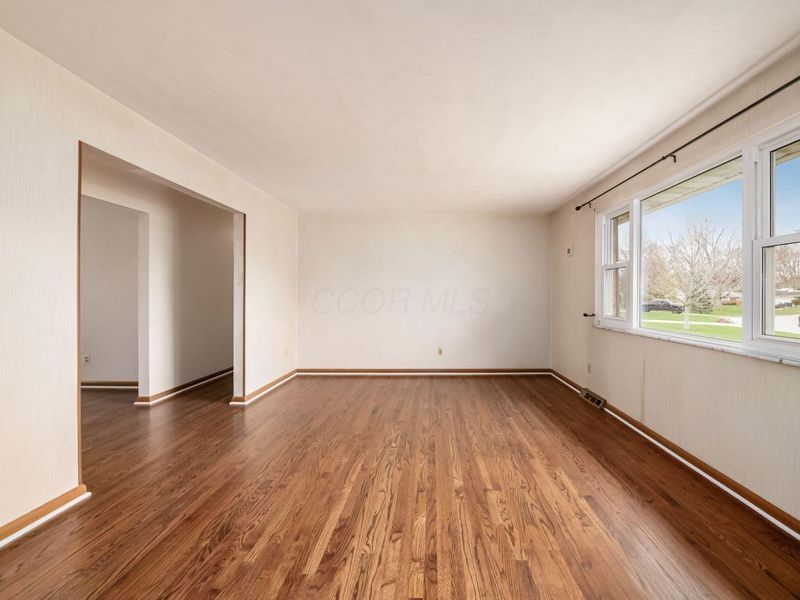 1242 Bradshire Drive , Columbus, OH 43220 Photo 4