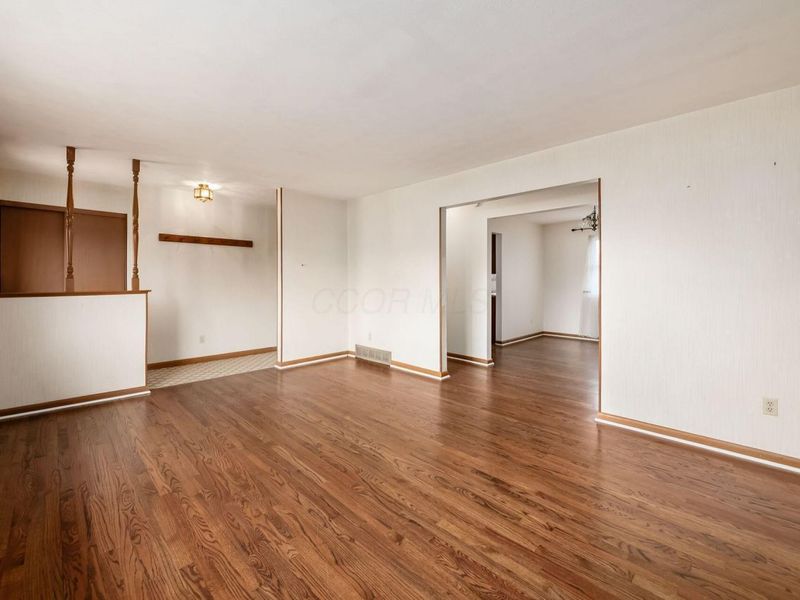 1242 Bradshire Drive , Columbus, OH 43220 Photo 5