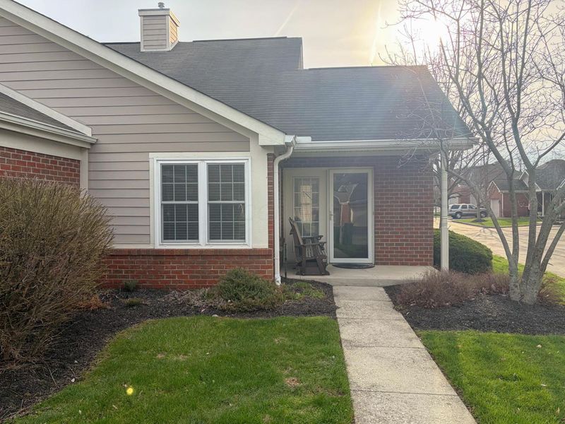 7424 Cherry Brook Drive, Reynoldsburg, OH 43068 Photo 3