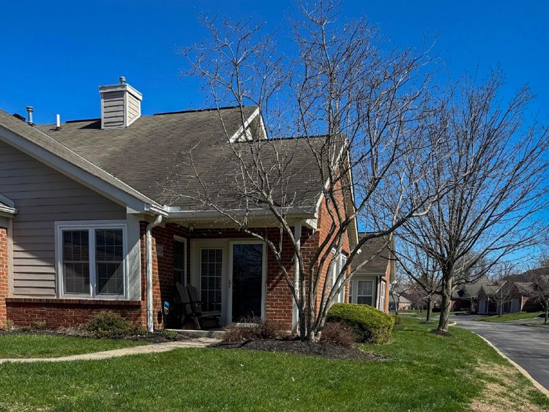 7424 Cherry Brook Drive, Reynoldsburg, OH 43068 Photo 4