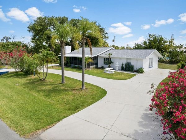 4705 LEMON BAY DRIVE, VENICE, FL 34293