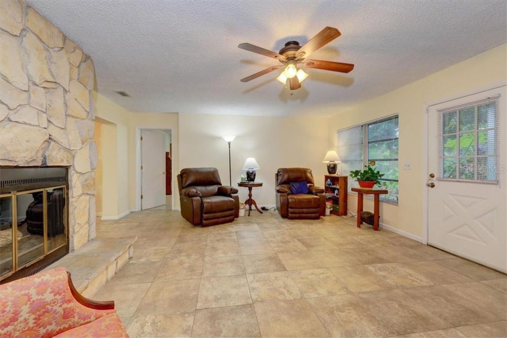 473 Lewis Boulevard Se, Saint Petersburg, FL 33705 Photo