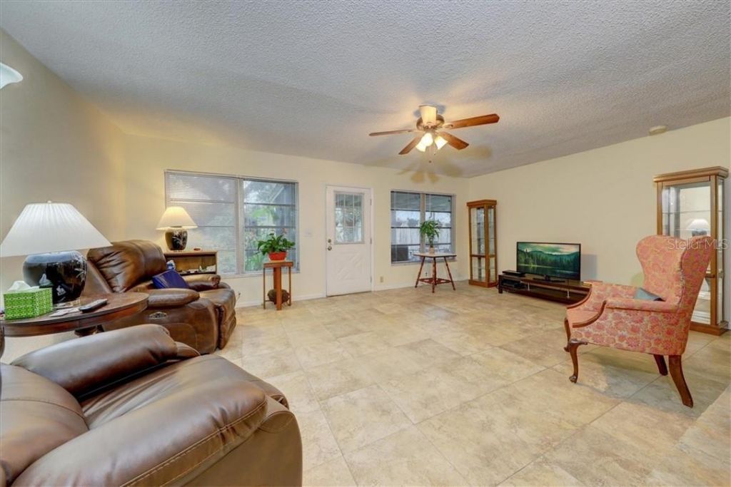 473 Lewis Boulevard Se, Saint Petersburg, FL 33705 Photo