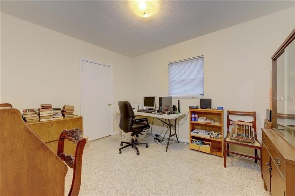 473 Lewis Boulevard Se, Saint Petersburg, FL 33705 Photo