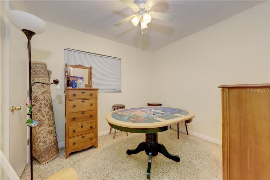 473 Lewis Boulevard Se, Saint Petersburg, FL 33705 Photo