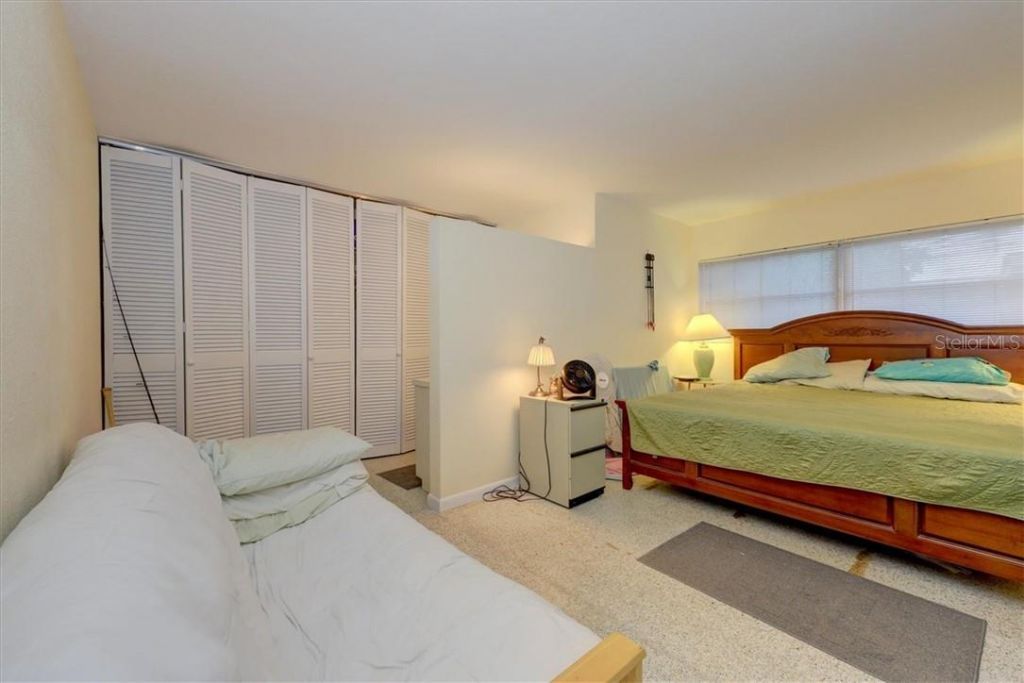 473 Lewis Boulevard Se, Saint Petersburg, FL 33705 Photo