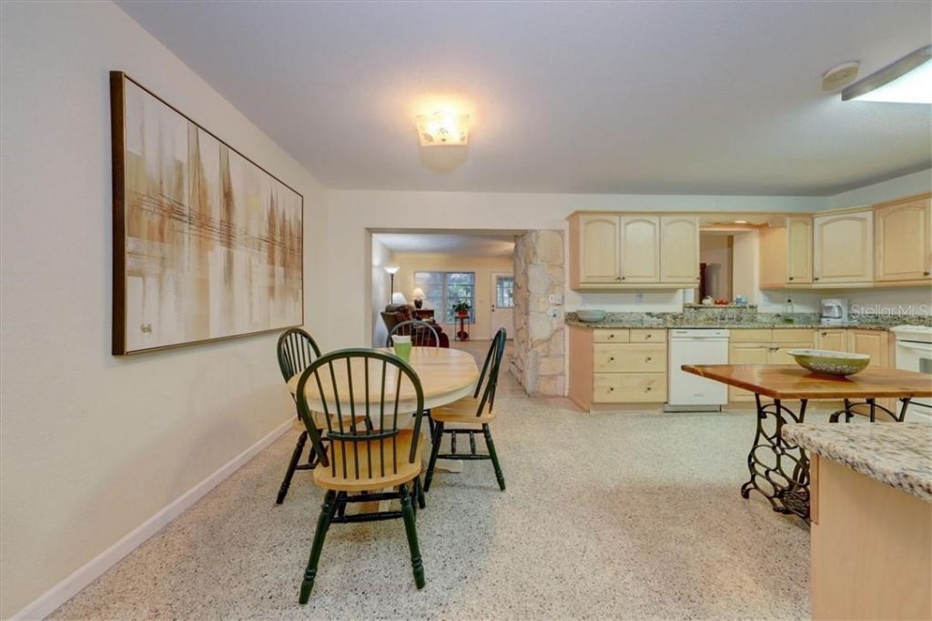 473 Lewis Boulevard Se, Saint Petersburg, FL 33705 Photo