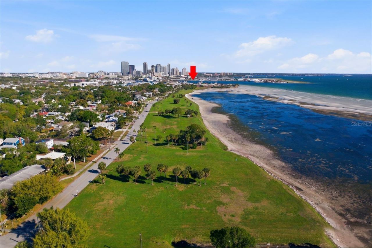 369 22nd Avenue Se, Saint Petersburg, FL 33705 Photo