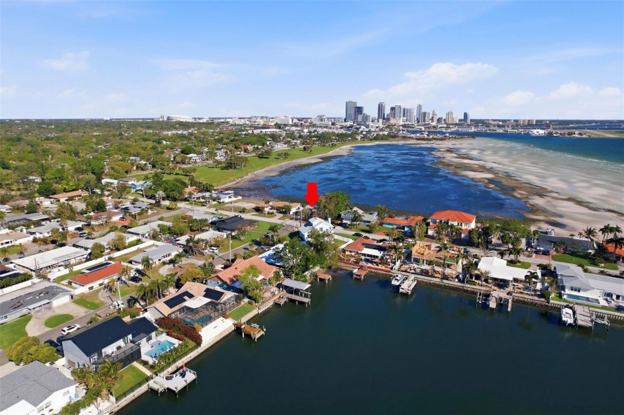 369 22nd Avenue Se, Saint Petersburg, FL 33705 Photo