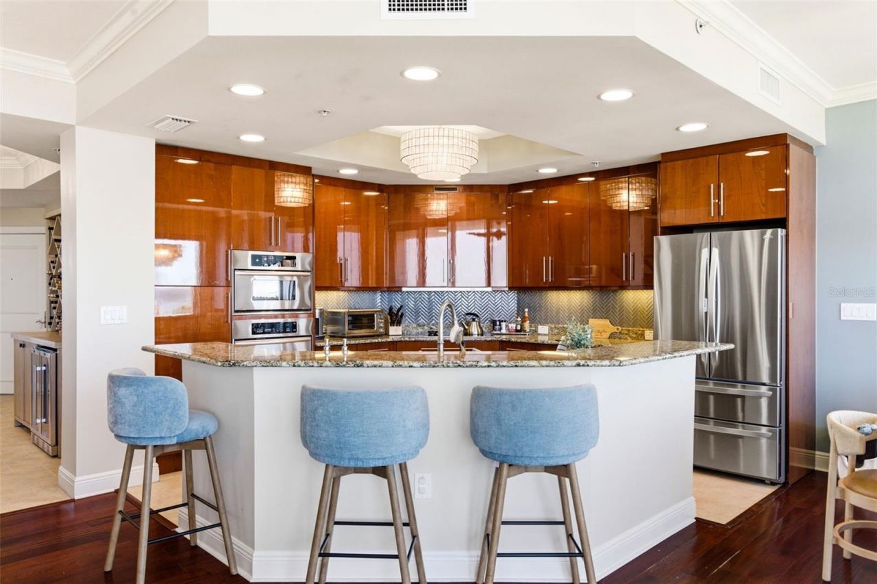 5823 Bowen Daniel Drive, Unit 702, Tampa, FL 33616 Photo