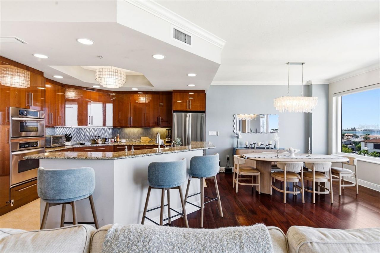 5823 Bowen Daniel Drive, Unit 702, Tampa, FL 33616 Photo