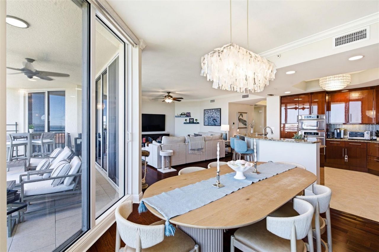 5823 Bowen Daniel Drive, Unit 702, Tampa, FL 33616 Photo