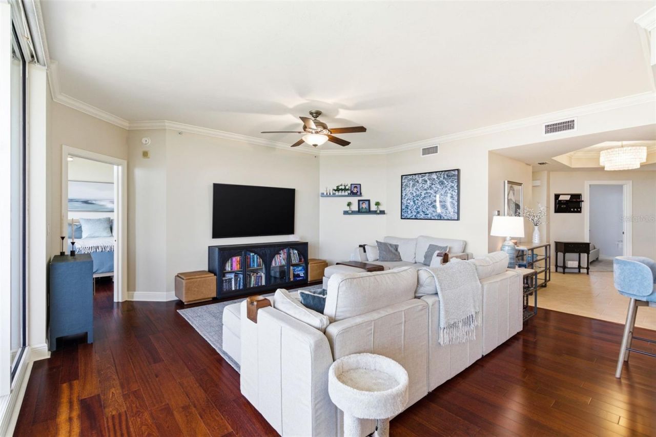 5823 Bowen Daniel Drive, Unit 702, Tampa, FL 33616 Photo