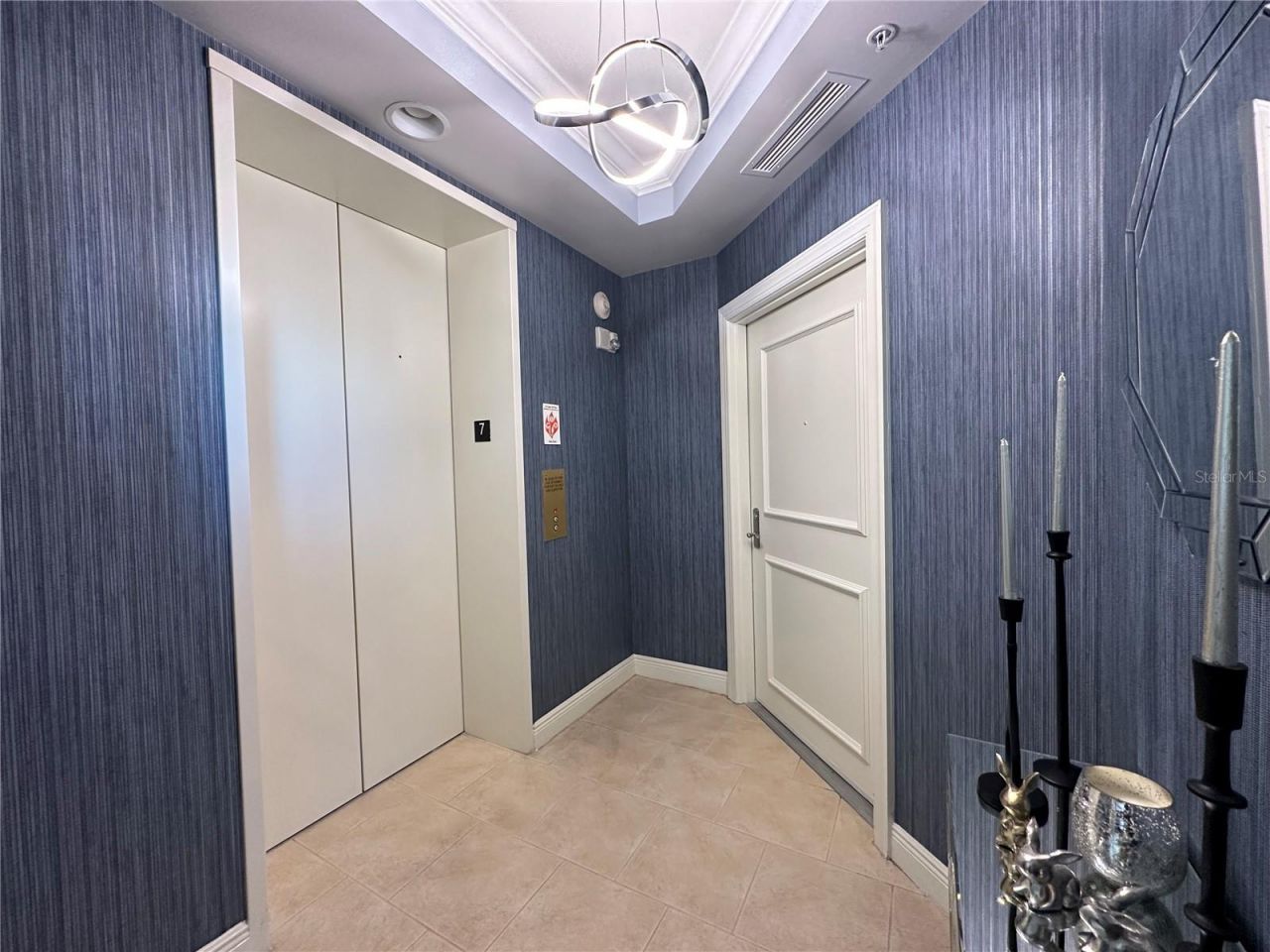 5823 Bowen Daniel Drive, Unit 702, Tampa, FL 33616 Photo