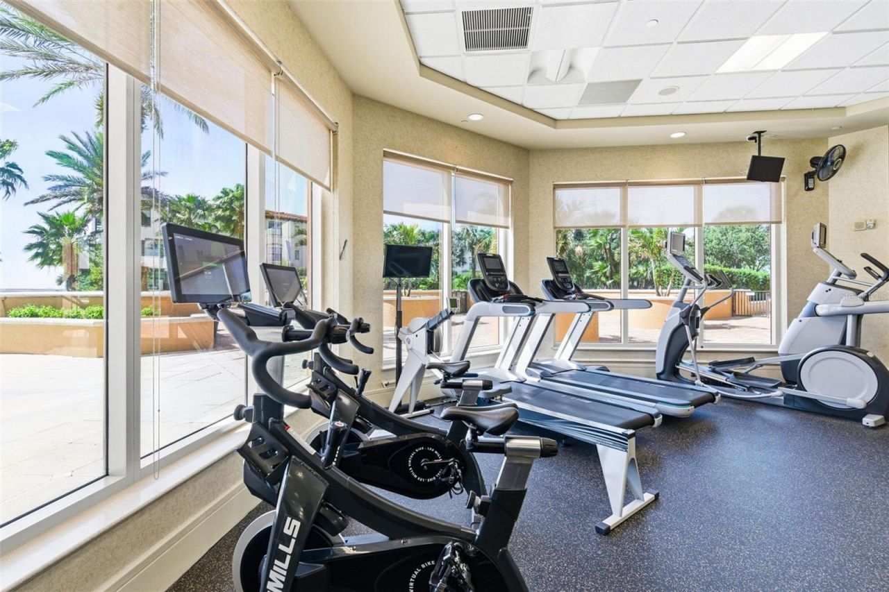 5823 Bowen Daniel Drive, Unit 702, Tampa, FL 33616 Photo