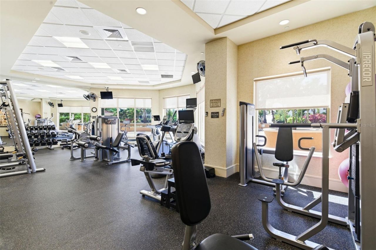 5823 Bowen Daniel Drive, Unit 702, Tampa, FL 33616 Photo