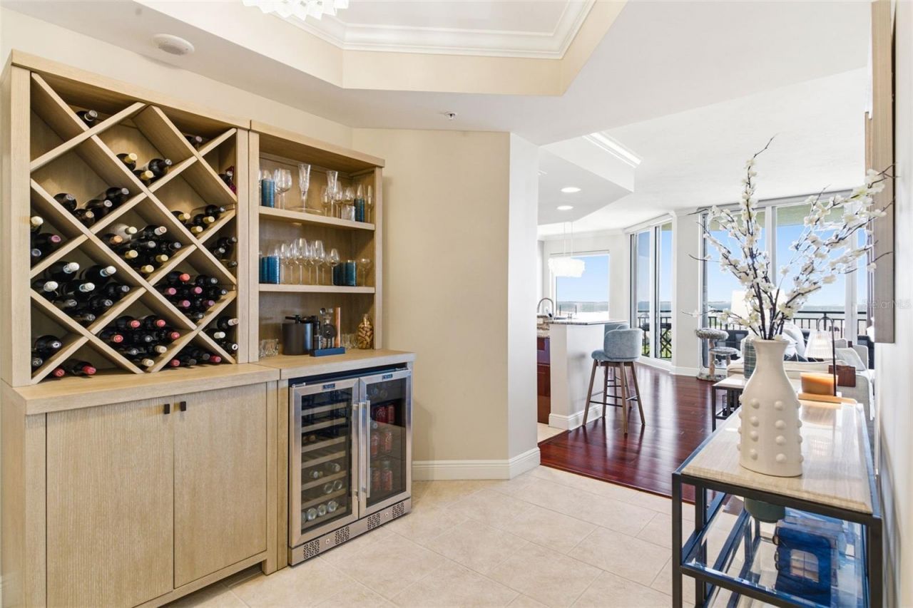 5823 Bowen Daniel Drive, Unit 702, Tampa, FL 33616 Photo