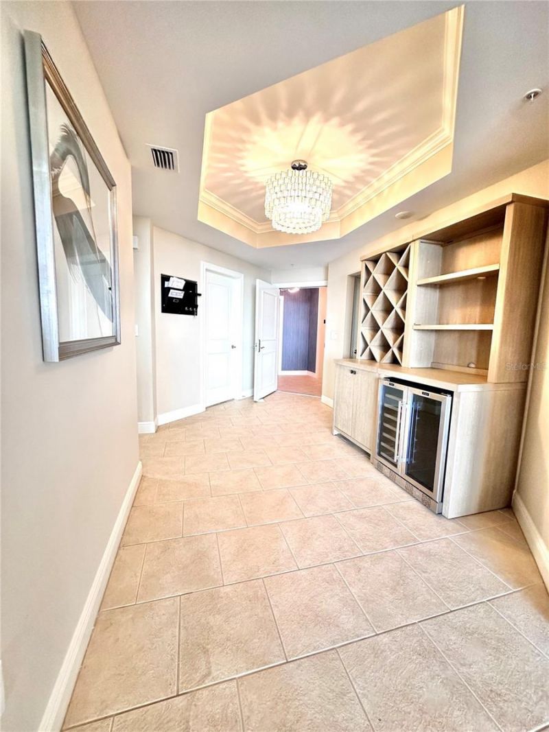 5823 Bowen Daniel Drive, Unit 702, Tampa, FL 33616 Photo