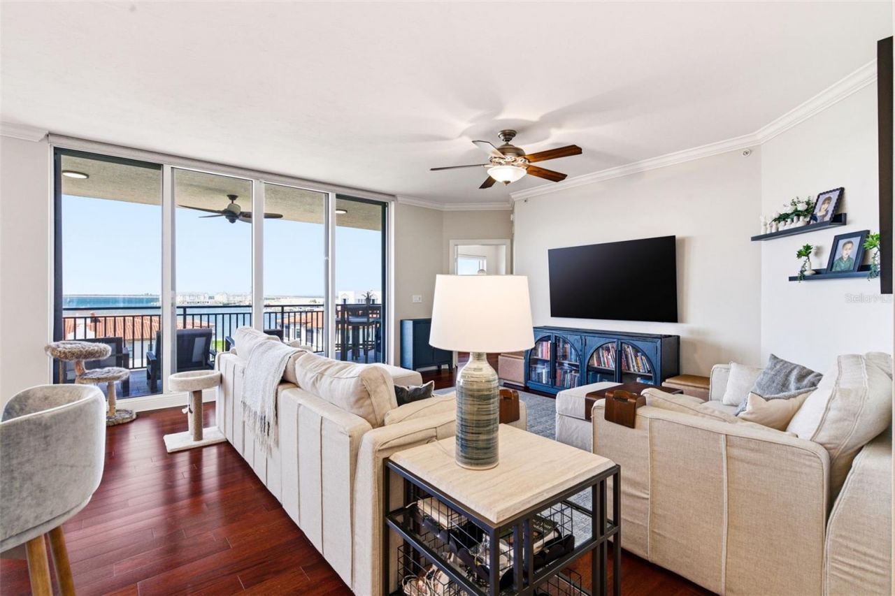 5823 Bowen Daniel Drive, Unit 702, Tampa, FL 33616 Photo