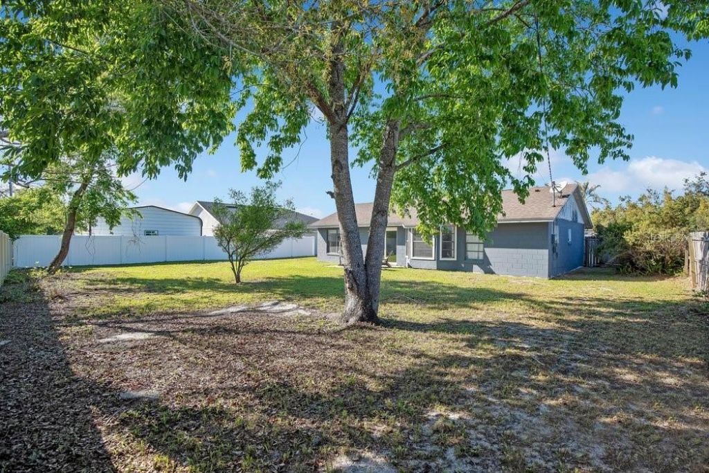 2727 Gramercy Drive , Deltona, FL 32738 Photo