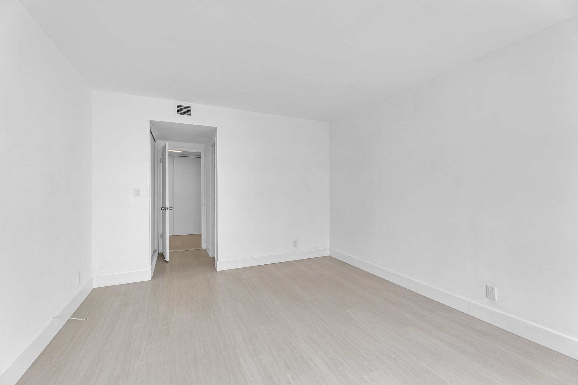 3700 Galt Ocean Drive, Unit 1108, Fort Lauderdale, FL 33308 Photo