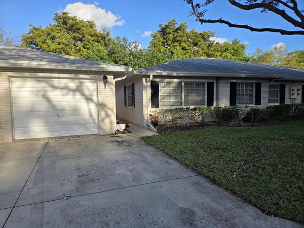 10100 S 43rd Trl S S, Unit 304, Boynton Beach, FL 33436