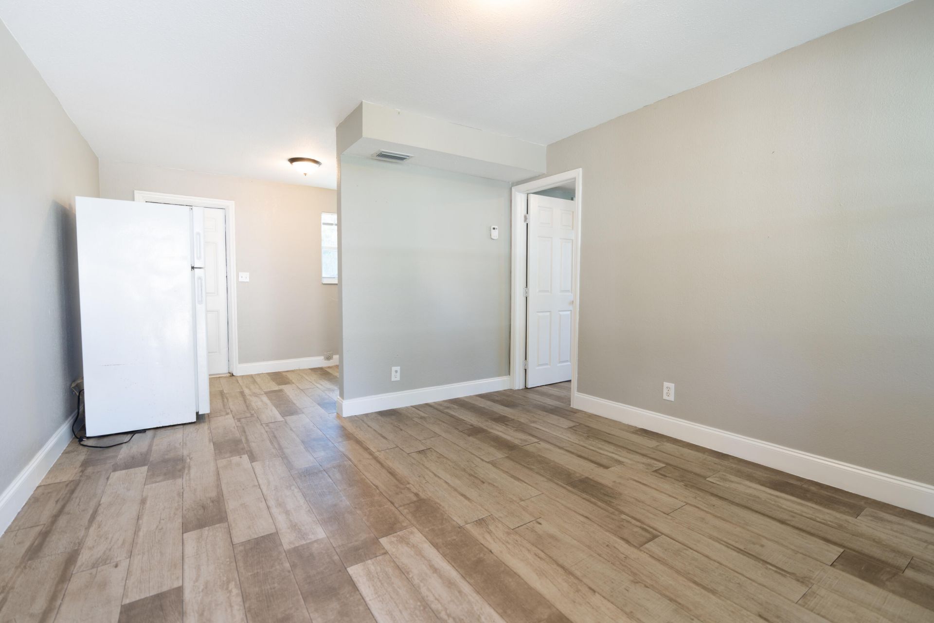 3392 2nd Avenue N, Unit J, Palm Springs, FL 33461 Photo