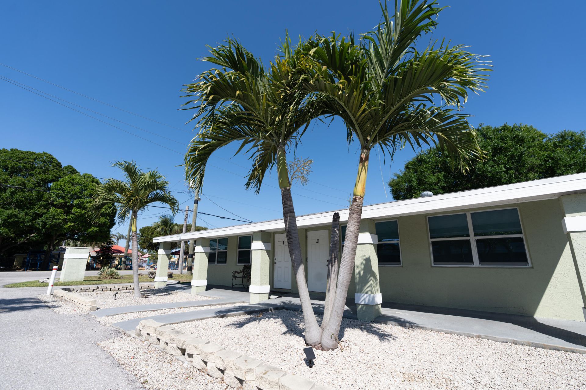 3392 2nd Avenue N, Unit J, Palm Springs, FL 33461 Photo