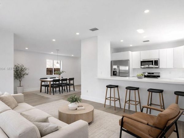 354 NE 35th Ave , Homestead, FL 33033