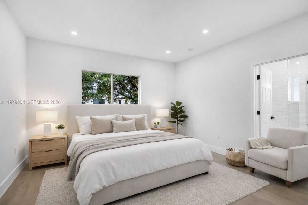 354 NE 35th Ave , Homestead, FL 33033 Photo