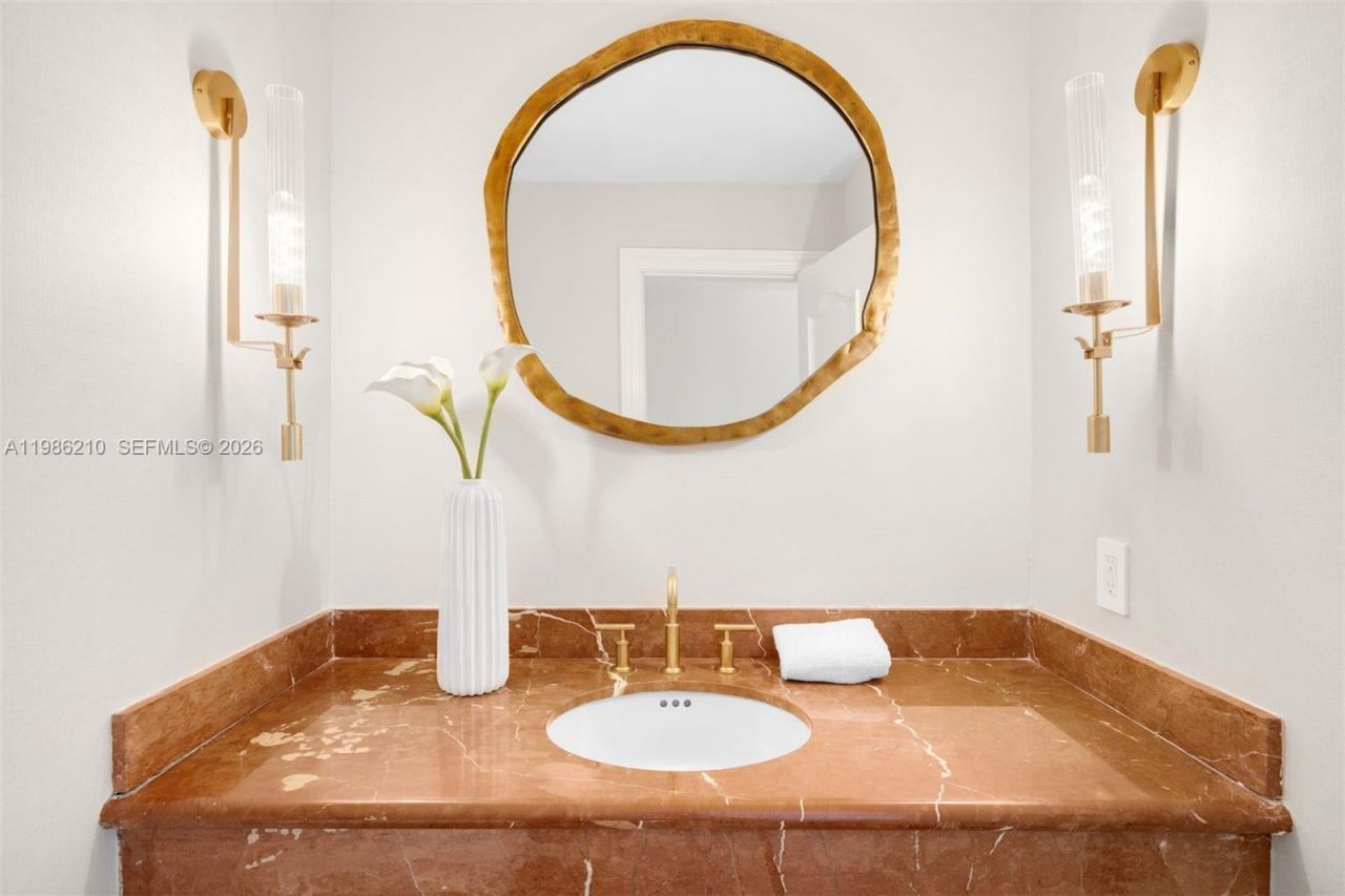 7155 Los Pinos Blvd , Coral Gables, FL 33143 Photo