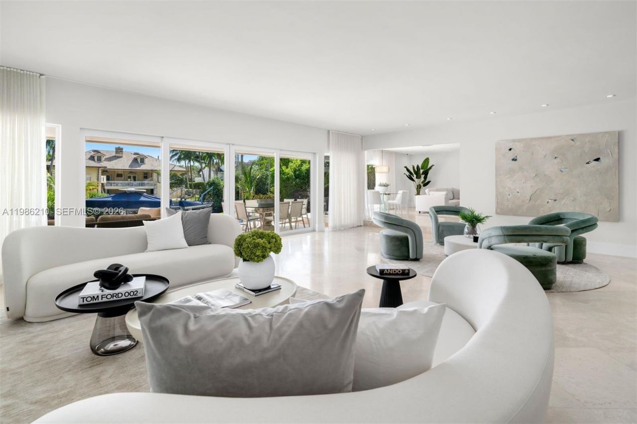 7155 Los Pinos Blvd , Coral Gables, FL 33143 Photo