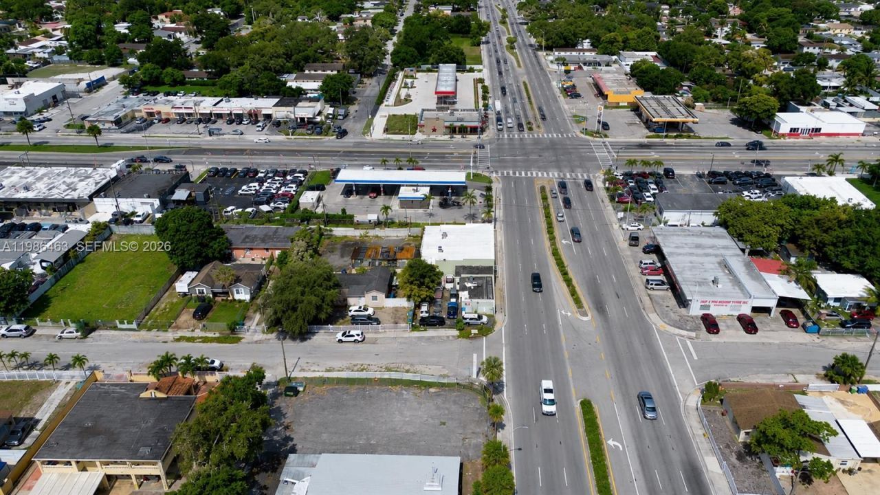 2618 NW 103rd St, Miami, FL 33147 Photo