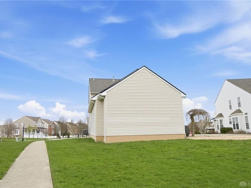 299 Village Park Drive, Lebanon, OH 45036 Photo 10