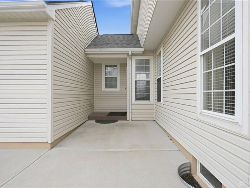 299 Village Park Drive, Lebanon, OH 45036 Photo 6