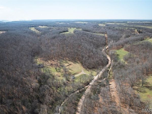 13472 Pecan Drive , Lebanon, MO 65536