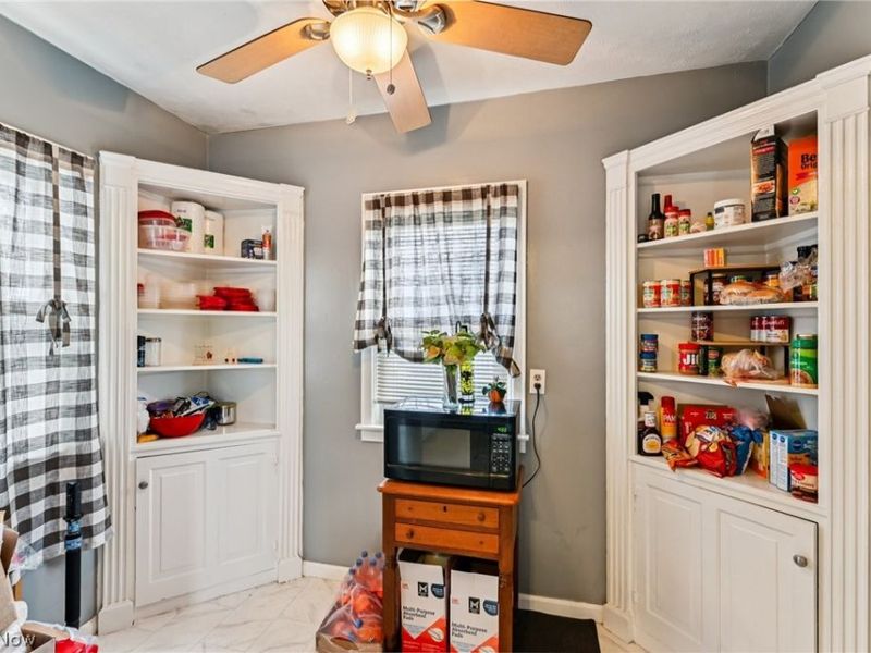 870 E Archwood Avenue , Akron, OH 44306 Photo 12