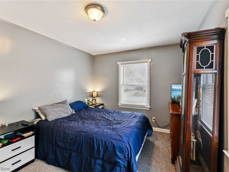 870 E Archwood Avenue , Akron, OH 44306 Photo 14