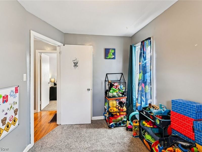 870 E Archwood Avenue , Akron, OH 44306 Photo 16