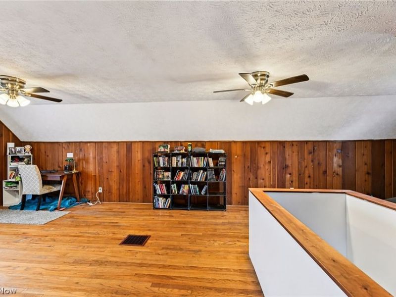 870 E Archwood Avenue , Akron, OH 44306 Photo 18