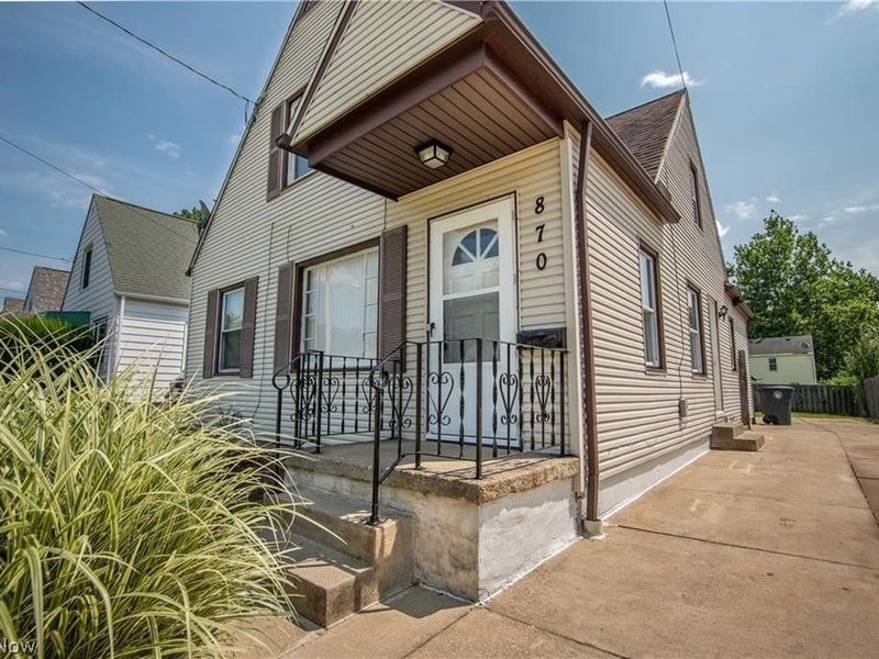 870 E Archwood Avenue , Akron, OH 44306 Photo 2