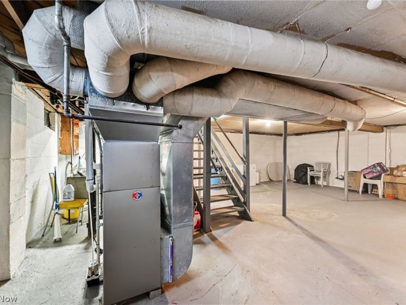 870 E Archwood Avenue , Akron, OH 44306 Photo 22