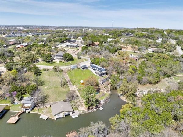 1011 Hidden Cove Trail, Granbury, TX 76049