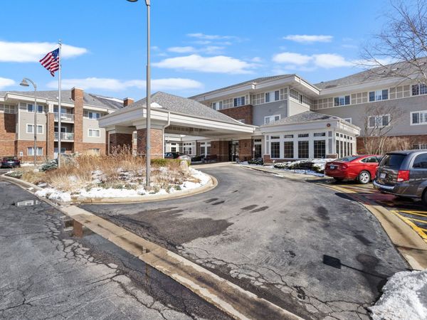 801 N McLean Boulevard, Unit 124, Elgin, IL 60123