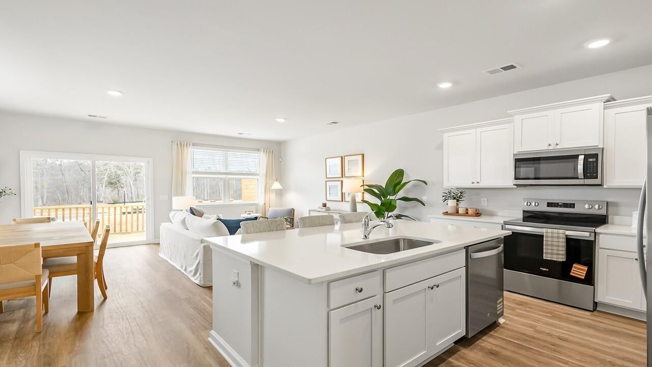 742 Galivant Drive Photo 10