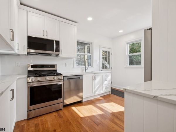 915 Main St, Unit 2R, Boonton, NJ 07005