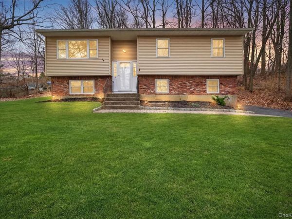 28 Olympus Road , Highland Mills, NY 10930