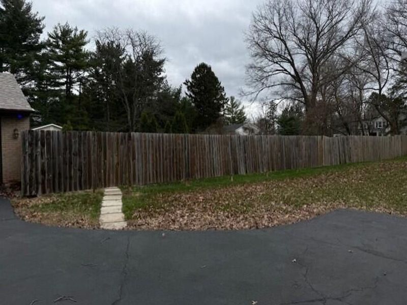 544 Noe Bixby Road , Columbus, OH 43213 Photo 13