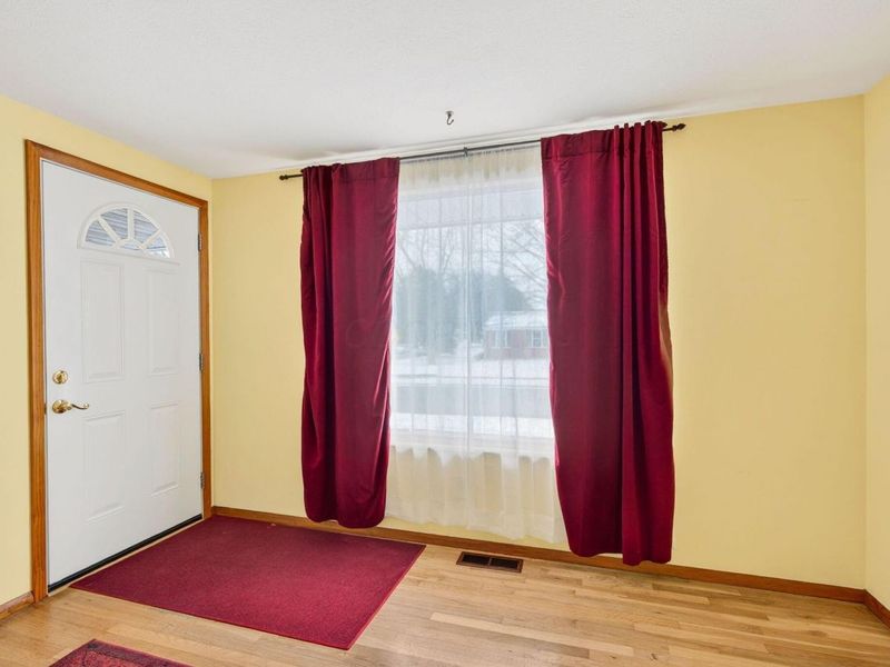 6137 AMBLESIDE Drive, Columbus, OH 43229 Photo 17