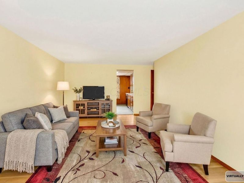 6137 AMBLESIDE Drive, Columbus, OH 43229 Photo 23